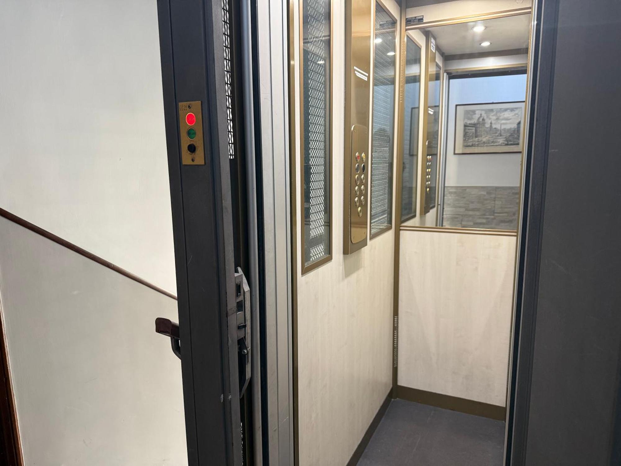 Anthony House, Anthony Floor 3, Castro Pretorio Apartment Рим Екстериор снимка
